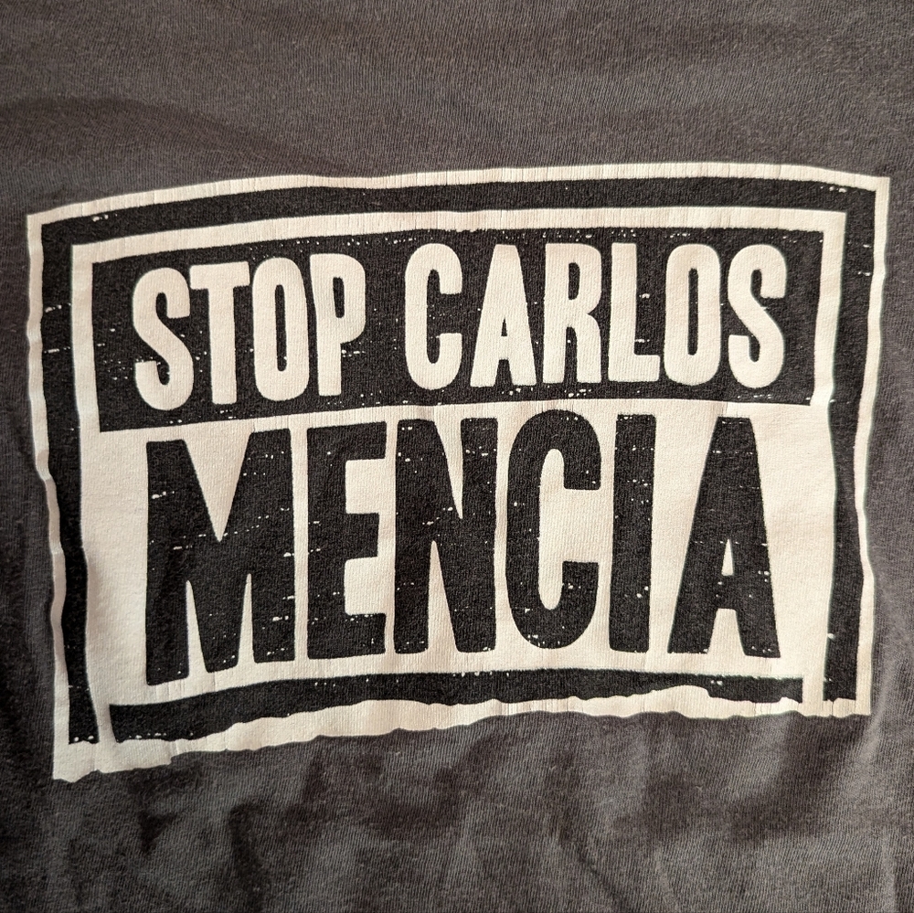 3/$15 Y2K Stop Carlos Mencia Graphic Novelty T-Shirt Women's Small Gray